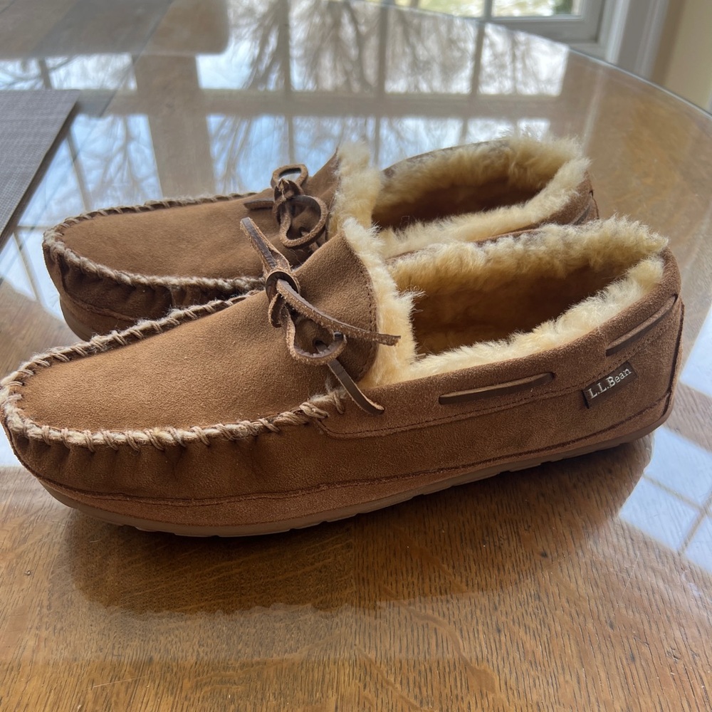 Men’s Wicked Good L.L. Bean moccasins. Size 11
